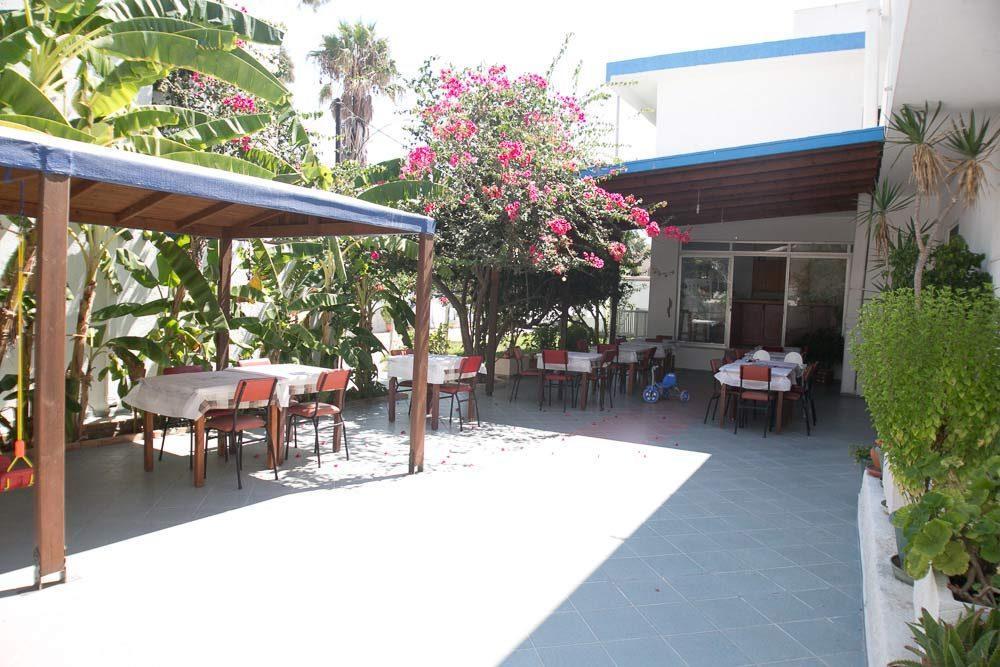 Sea Breeze Hotel Mastihari Exterior foto